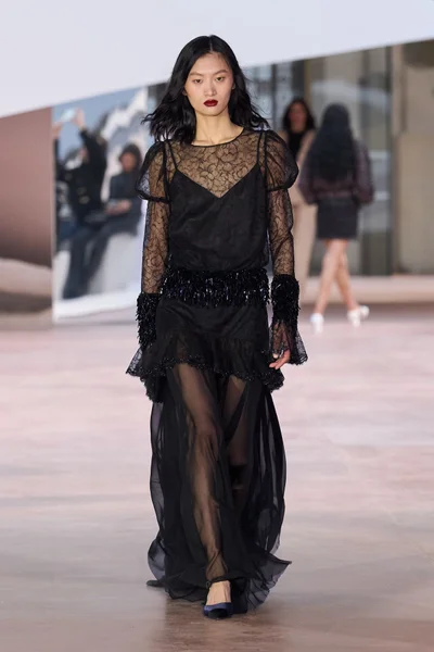 Look 48